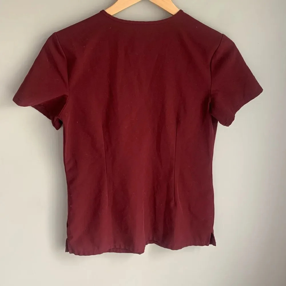 Figs Casma™ Three-Pocket Scrub Top - Picture 4 of 6